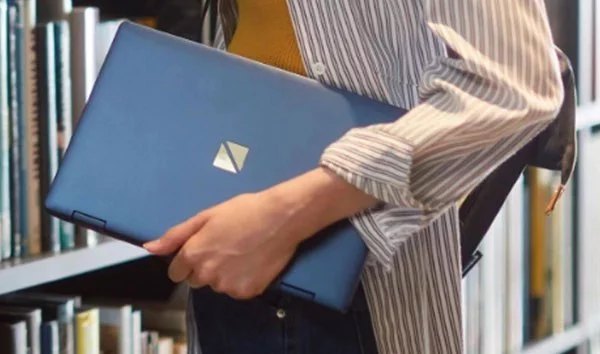 【重さ・バッテリー】モバイル派は必ずチェック