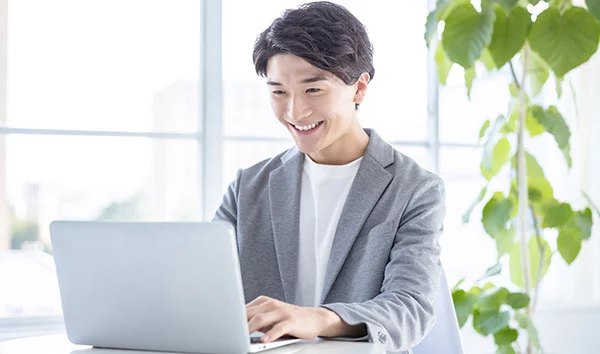 事務用の法人パソコンに必要なスペックを解説！ビジネス用パソコンを選ぶ時のポイント